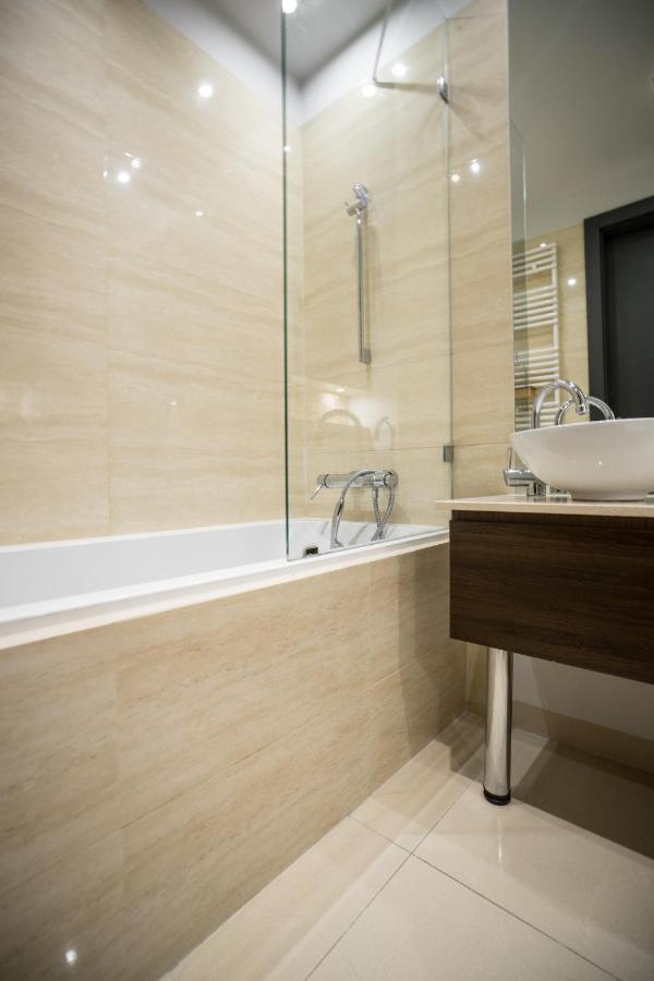 Oomph Warsaw Central Luxurious Air-Conditioned Apartment With Balcony מראה חיצוני תמונה